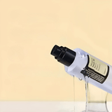 Essence Advanced Snail 96 COSRX serum visage anti age with moisturizing properties.